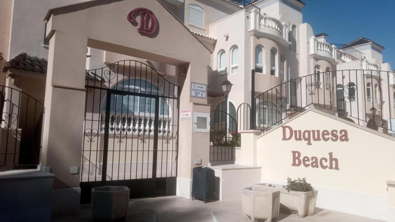 Duquesa Beach ตอร์เรเวียคา ภายนอก รูปภาพ
